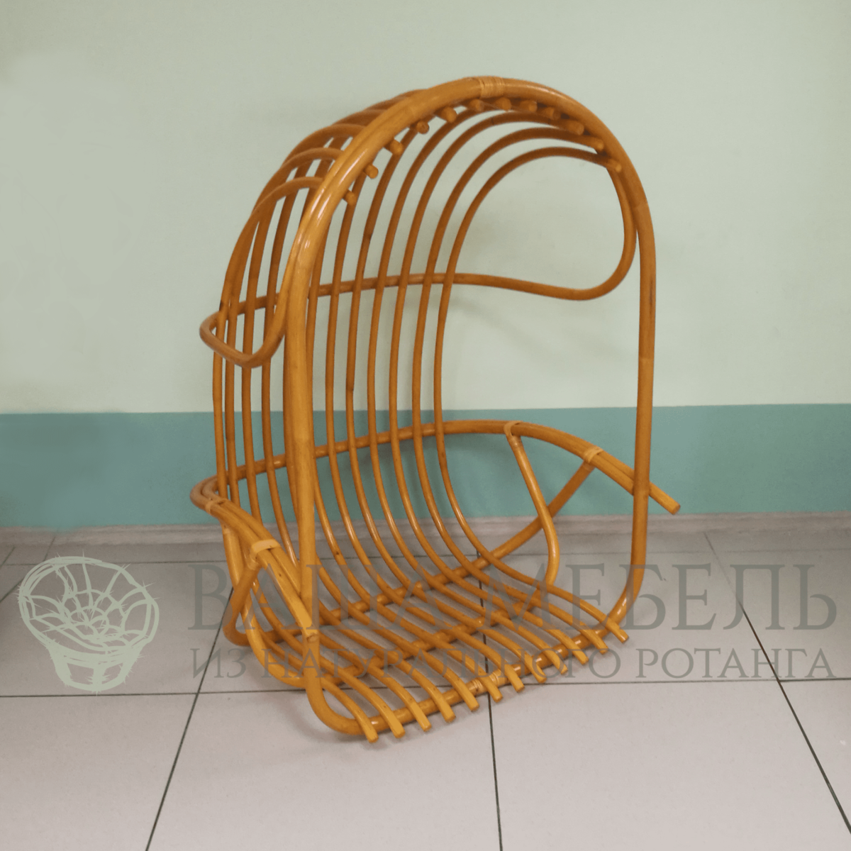 Кресло-качалка Сари из натурального ротанга